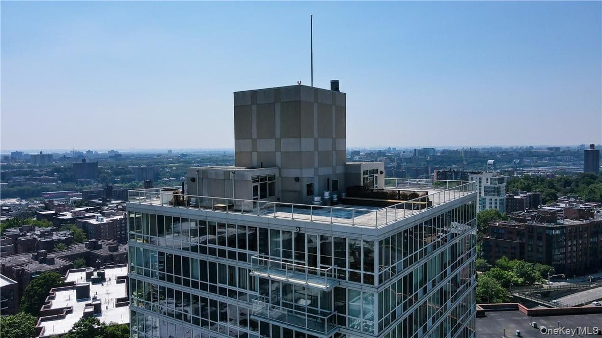 640 W 237th Street Unit: 20B thumbnail 31