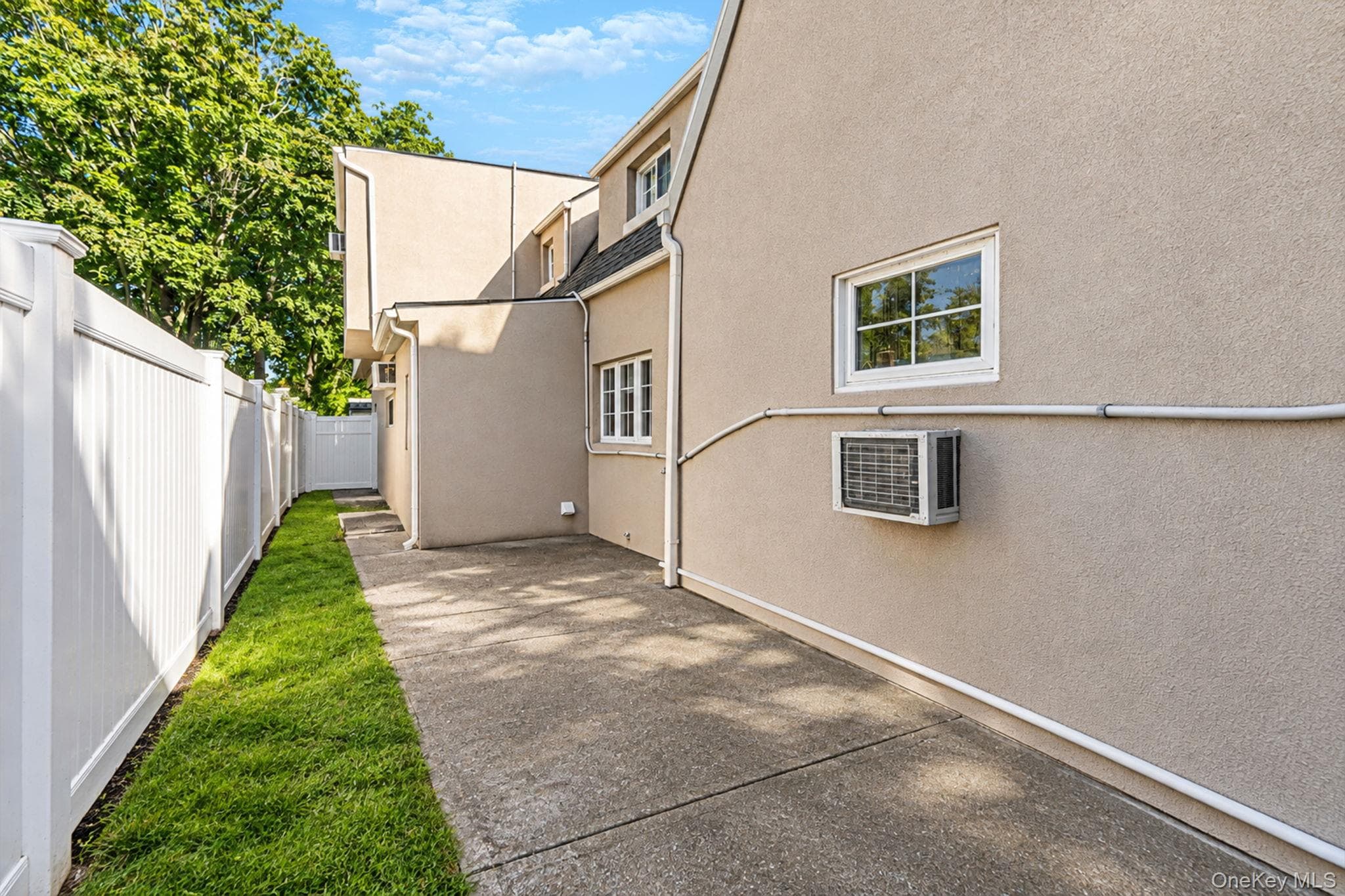 414 Avalon Place thumbnail 9