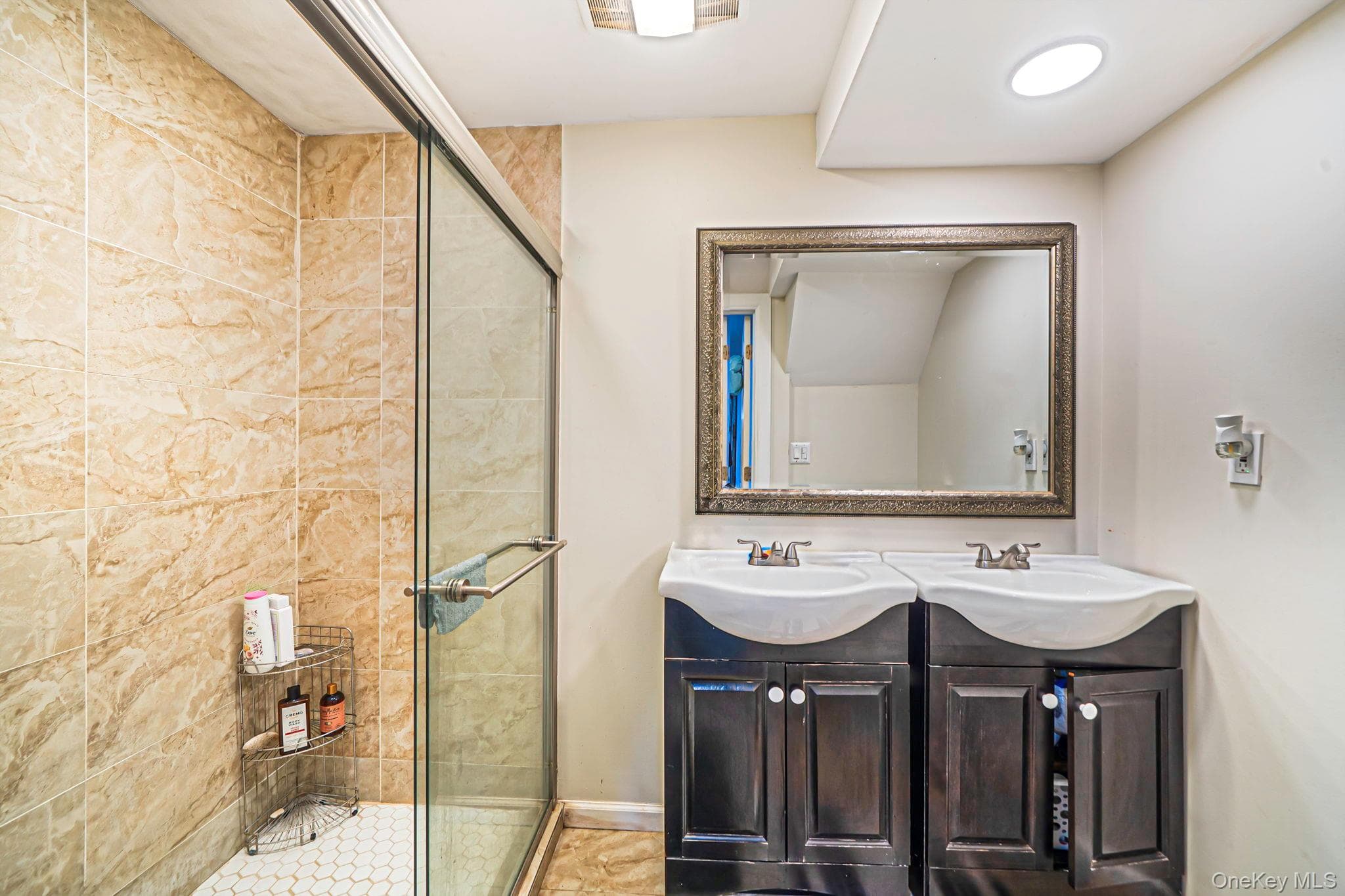 414 Avalon Place thumbnail 37
