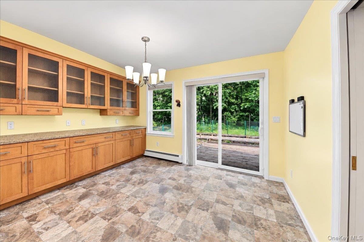 3740 Eleanor Drive thumbnail 13