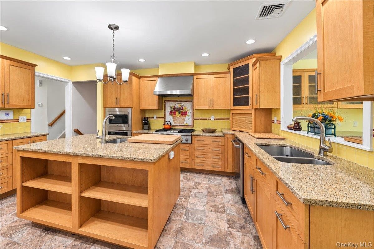 3740 Eleanor Drive thumbnail 9