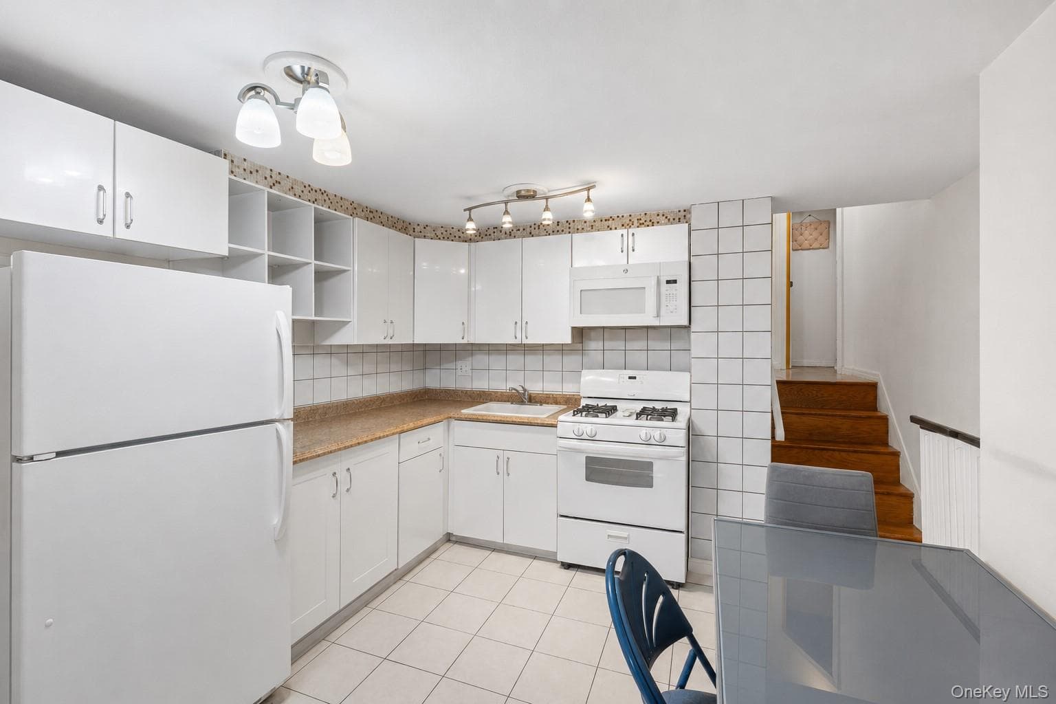 1166 Bergen Avenue thumbnail 7