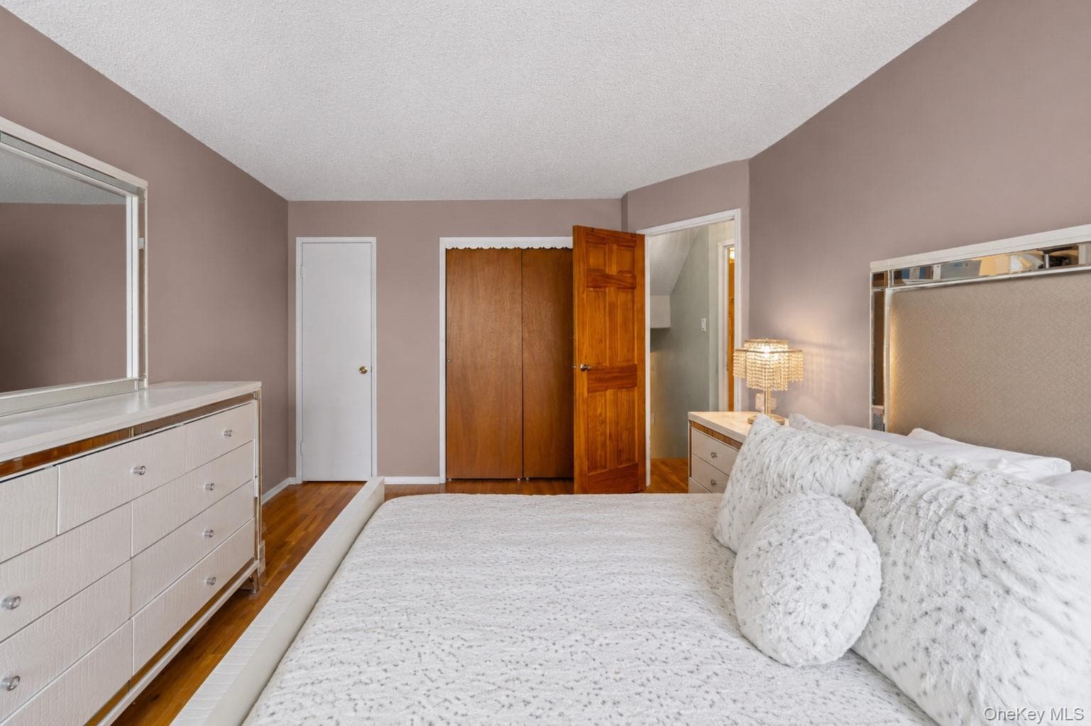 1166 Bergen Avenue thumbnail 17