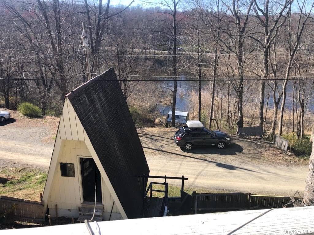 35 Lake Claire Drive thumbnail 3