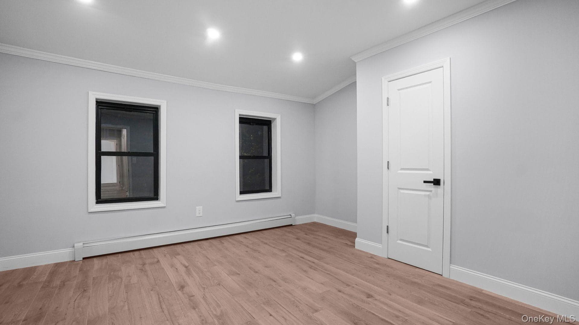128 E 238th Street thumbnail 16