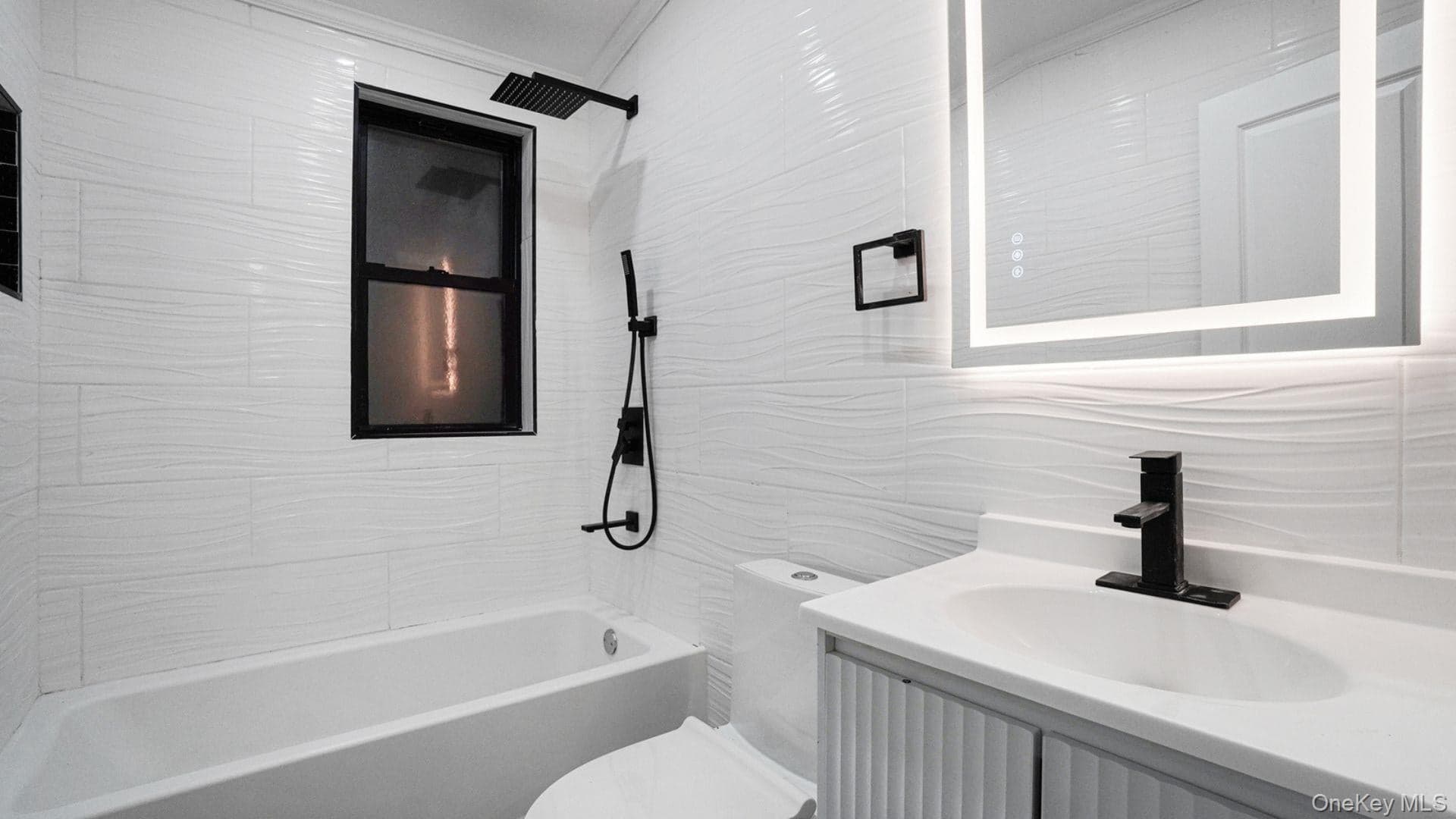 128 E 238th Street thumbnail 20