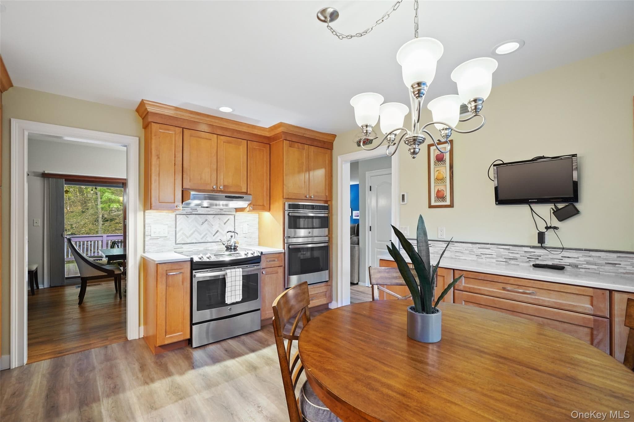 350 Heritage Hills Drive Unit: C thumbnail 8