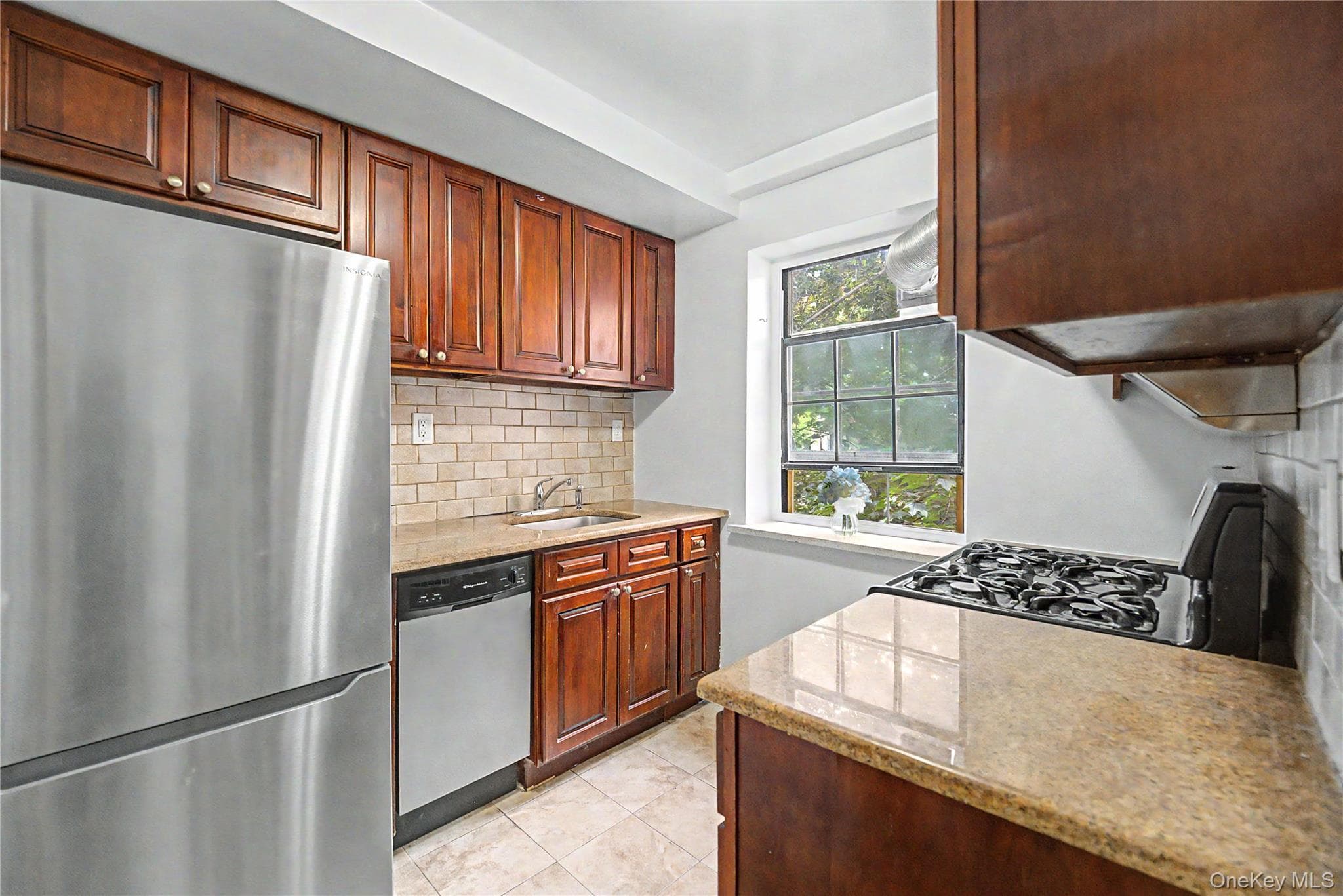 144-36 78th Avenue Unit: 2D thumbnail 3