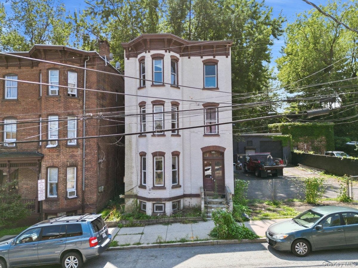 145 Renwick Street, Newburgh