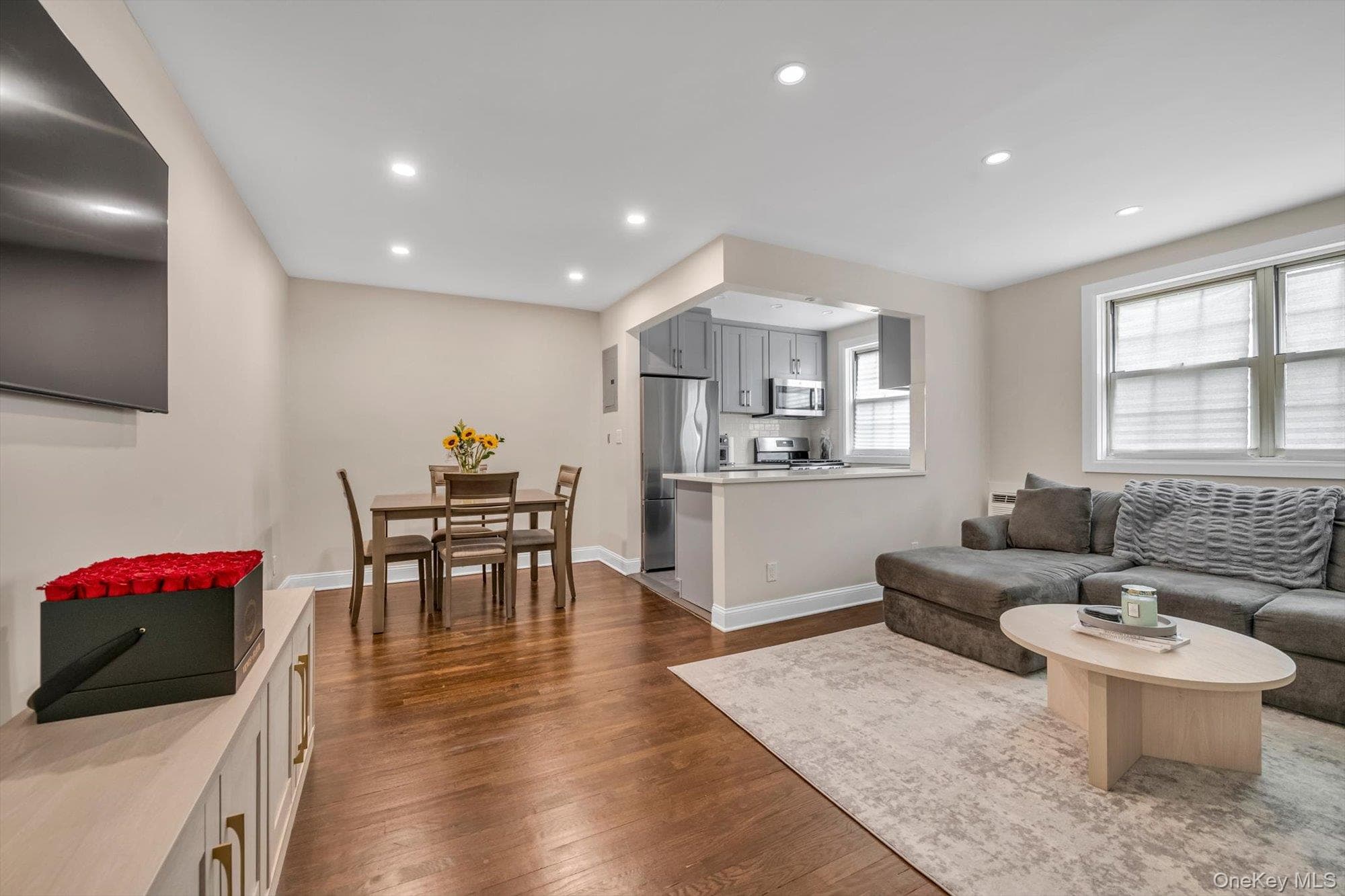 6939 213th Street Unit: 218 thumbnail 3