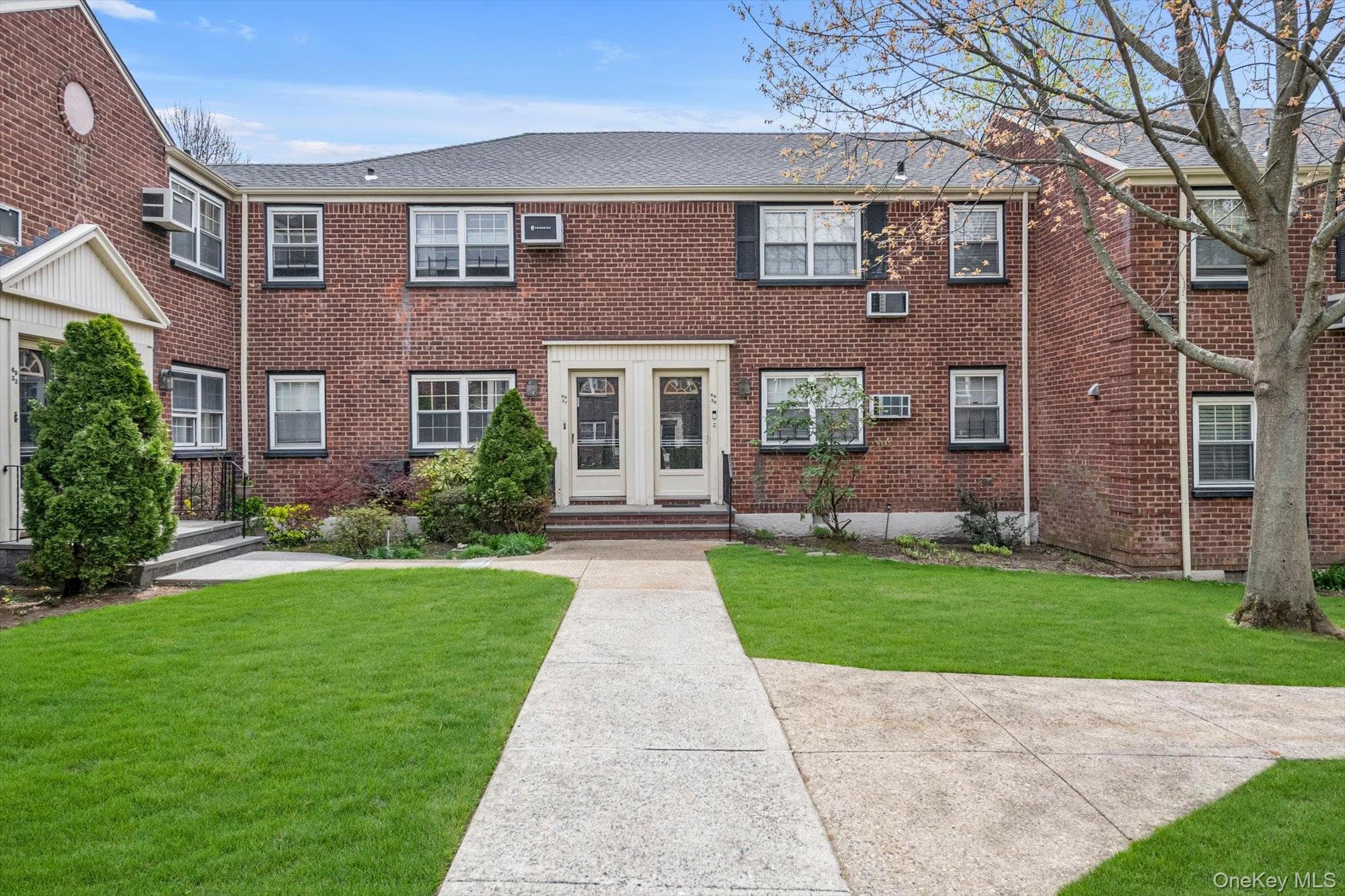 6939 213th Street Unit: 218 thumbnail 10