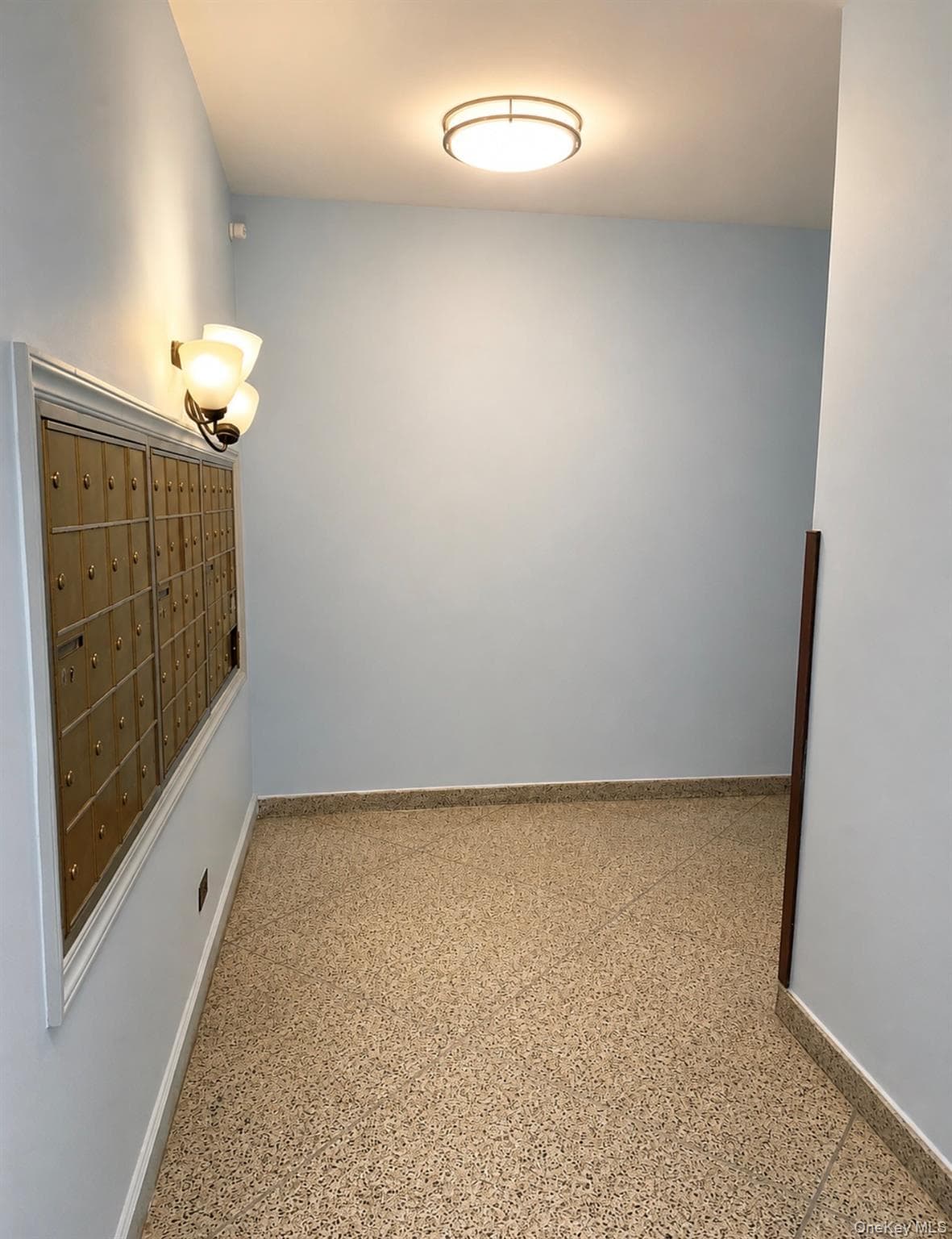 90-11 35th Ave Ave Unit: 6R thumbnail 3