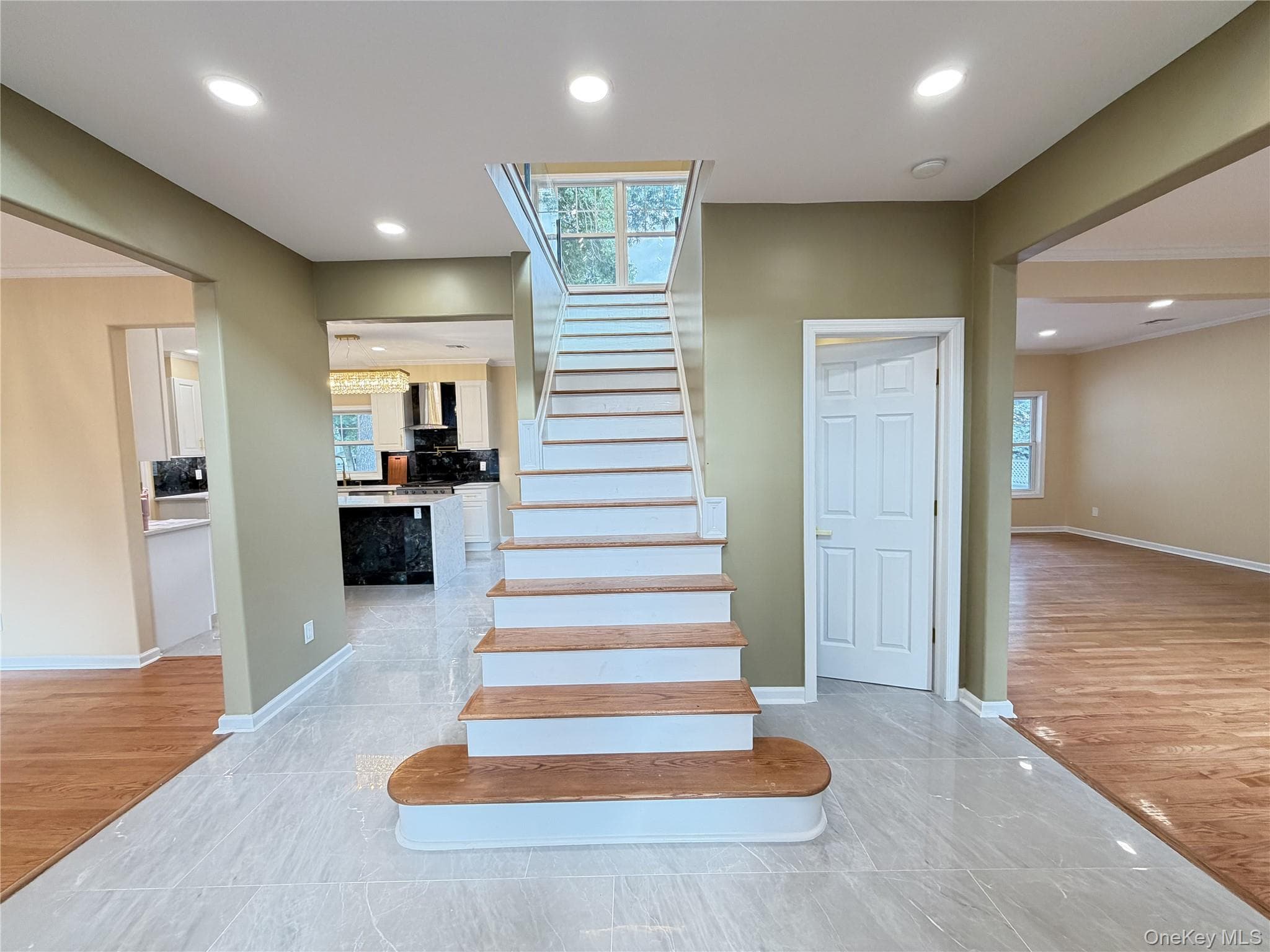 993 Orlando Avenue thumbnail 3