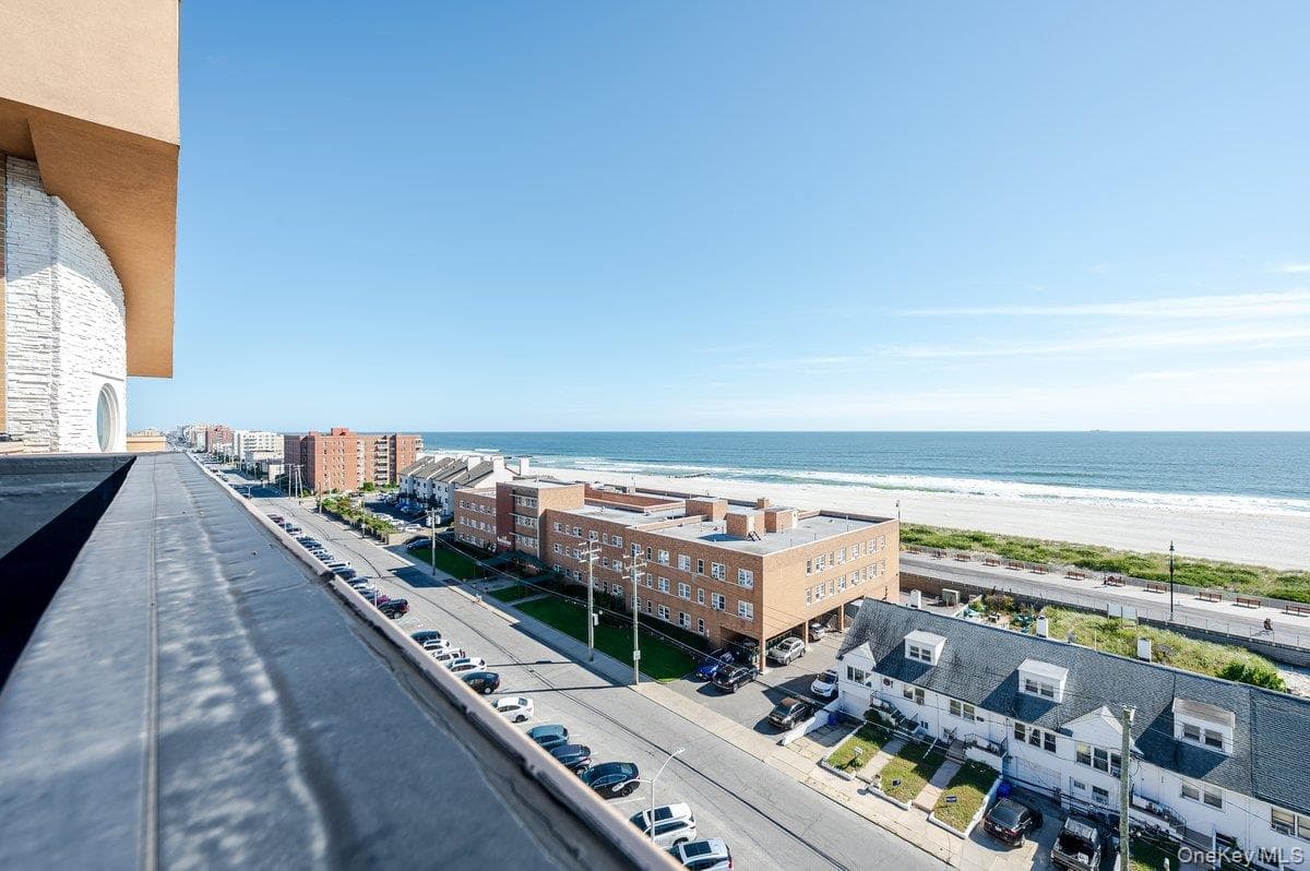 661 W Broadway Unit: 401 thumbnail 42