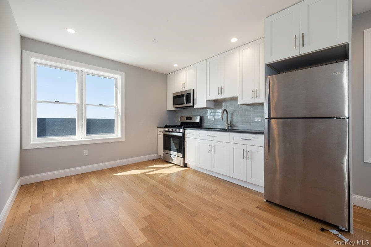 661 W Broadway Unit: 401 thumbnail 45