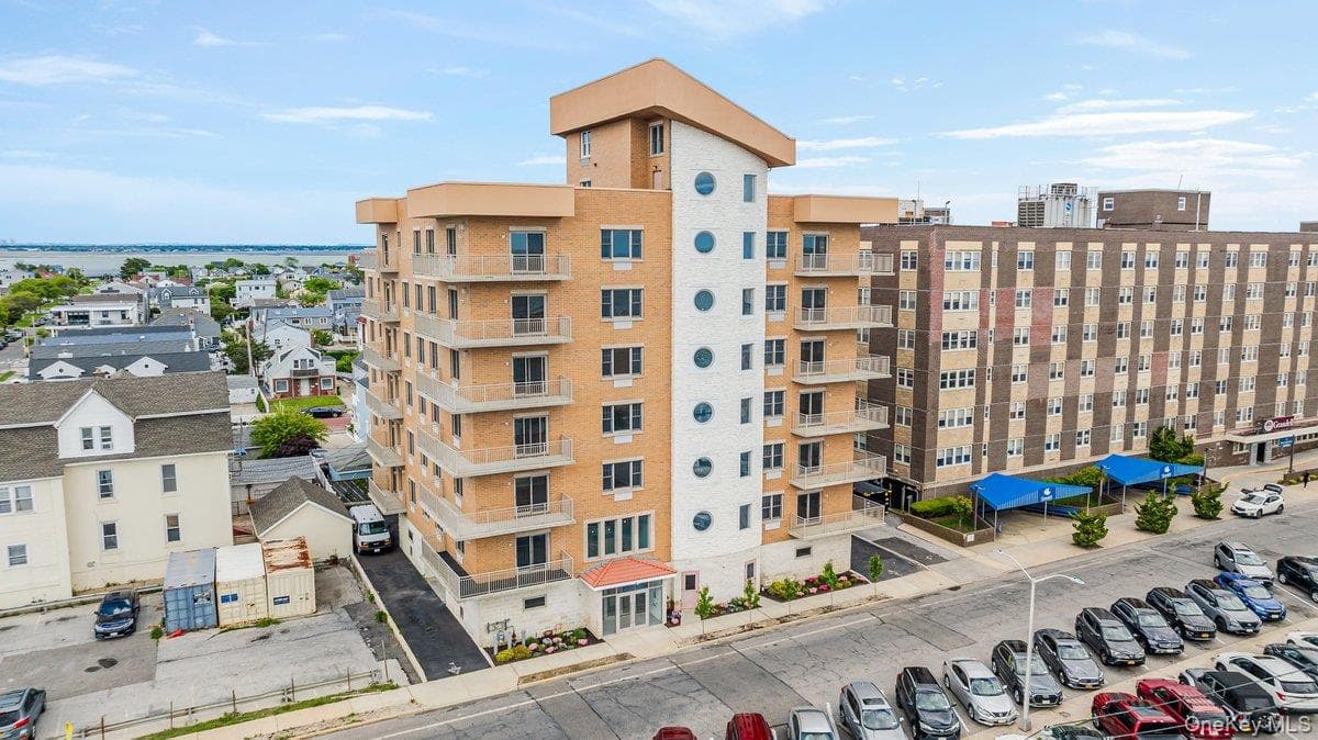 661 W Broadway Unit: 401 thumbnail 26