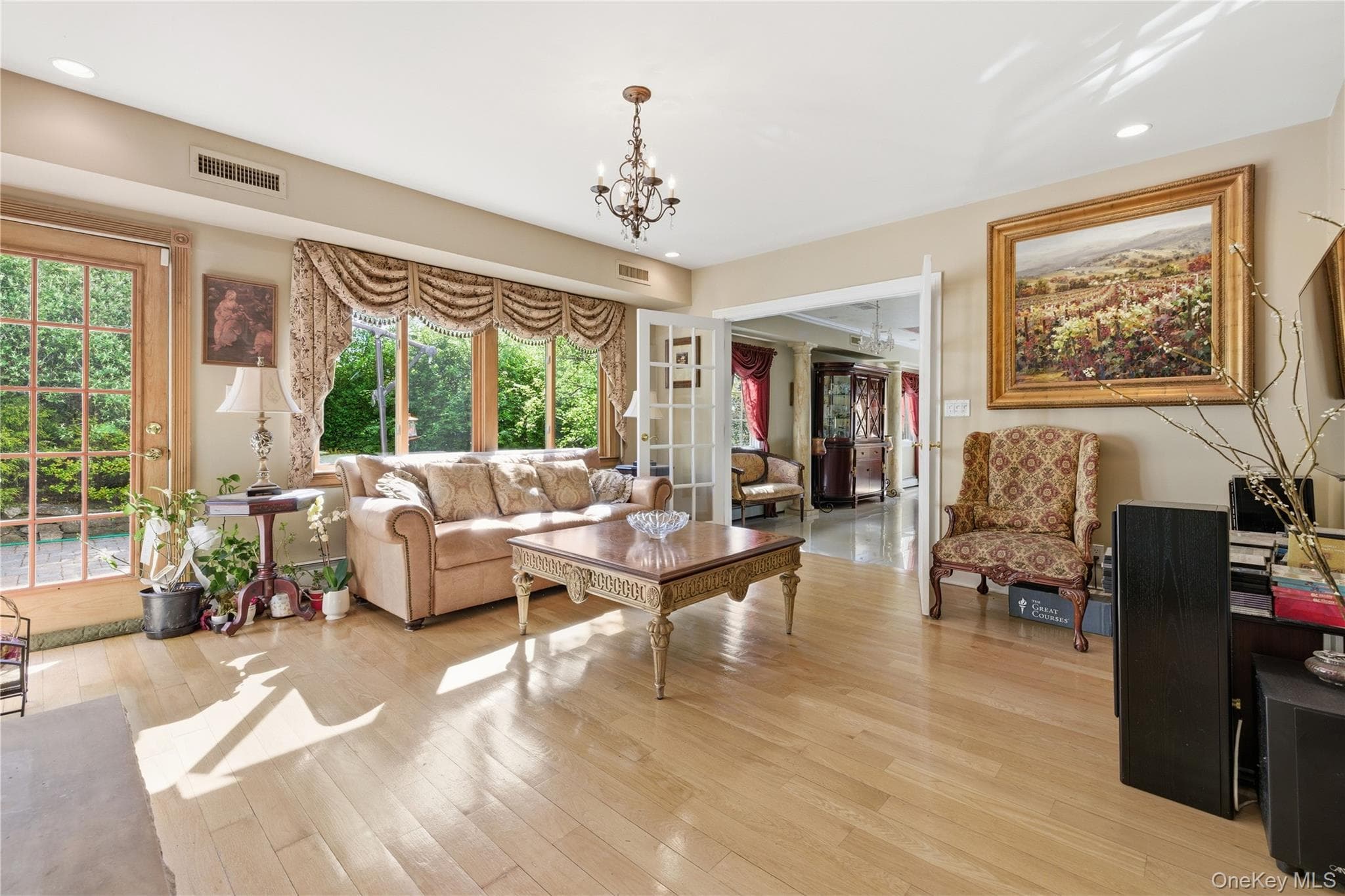 33 Greenbriar Drive thumbnail 12