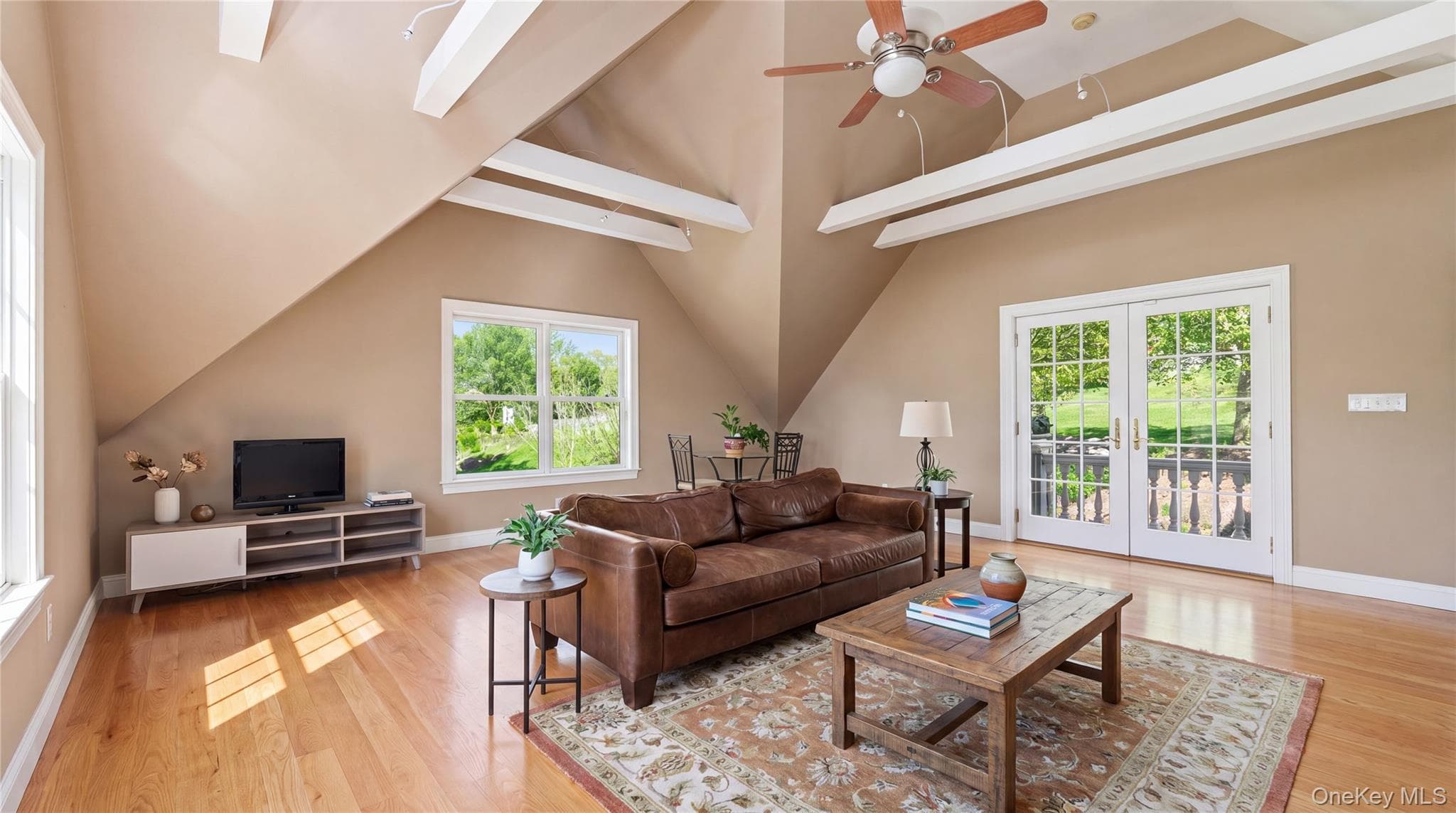 33 Greenbriar Drive thumbnail 16