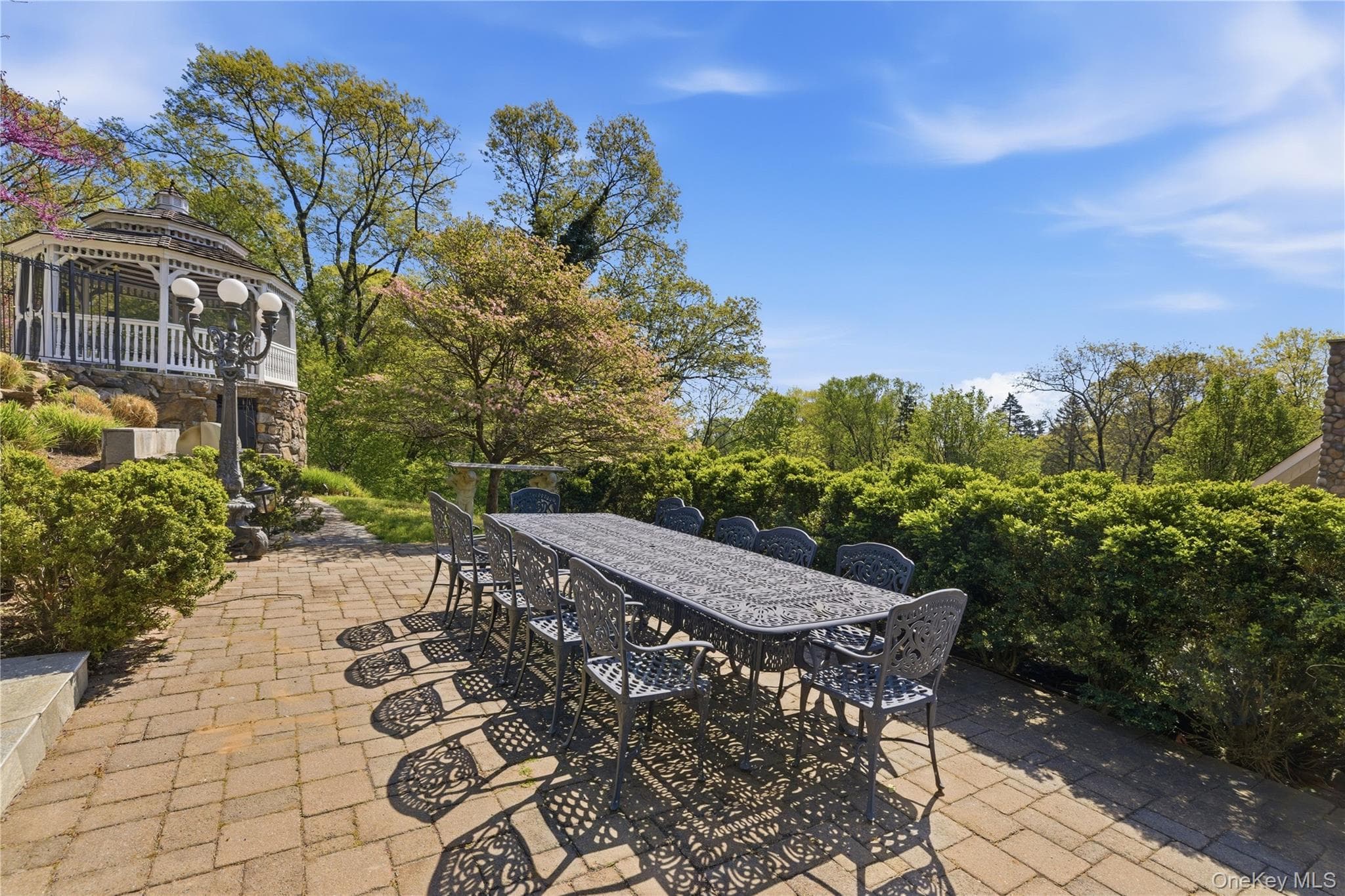 33 Greenbriar Drive thumbnail 3