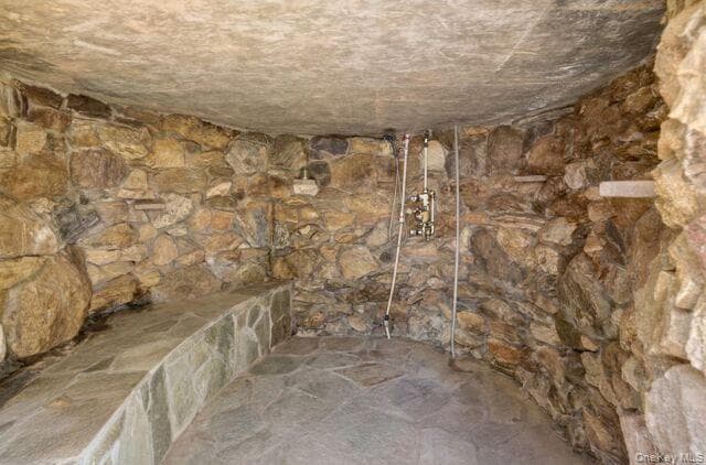 33 Greenbriar Drive thumbnail 32