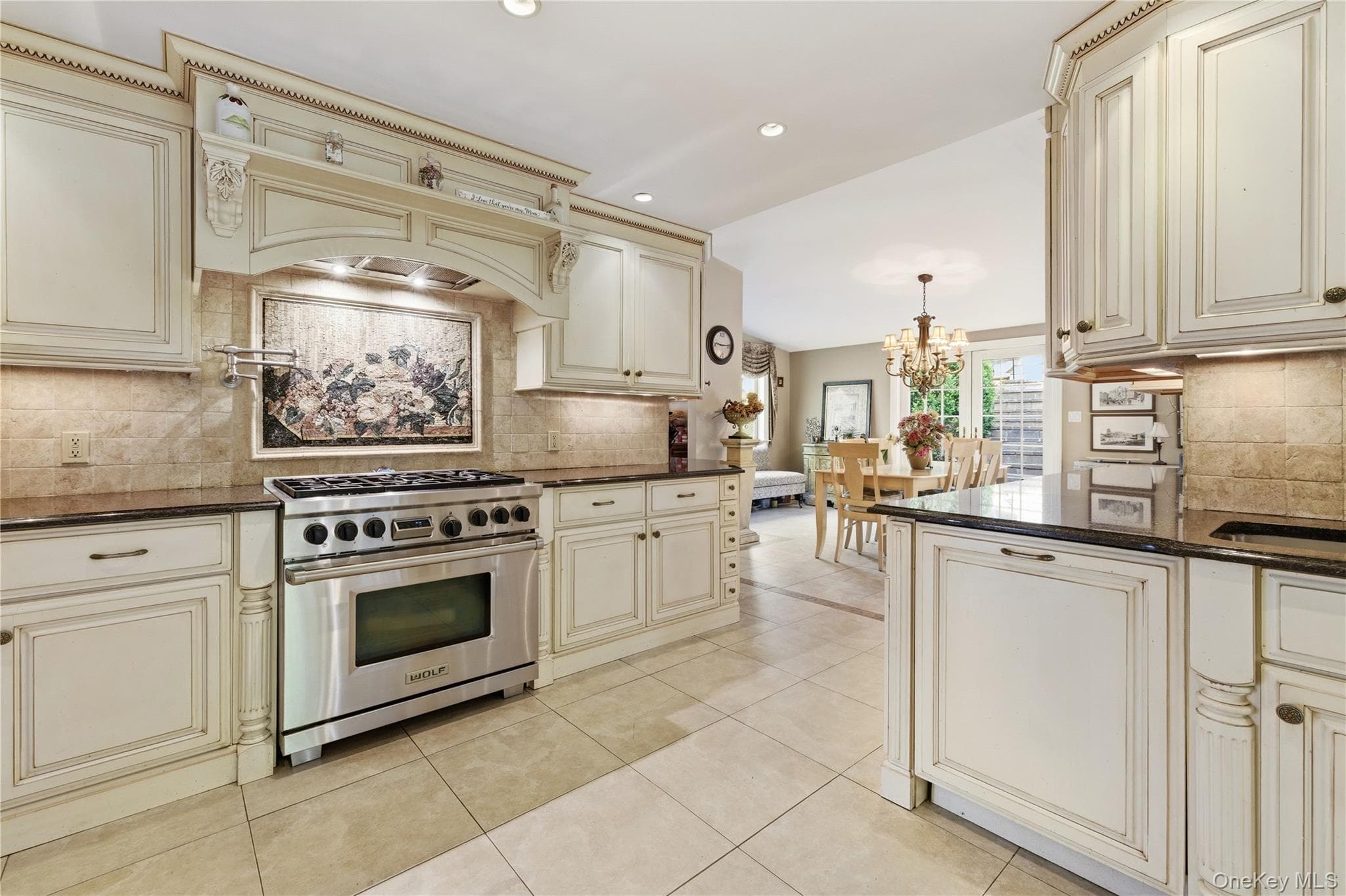 33 Greenbriar Drive thumbnail 4