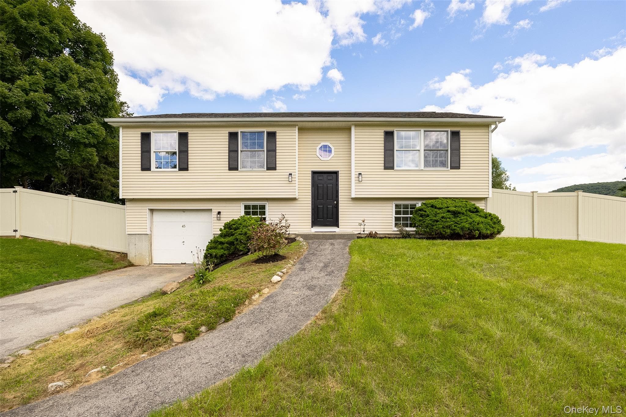 45 Nicole Lane, Wingdale