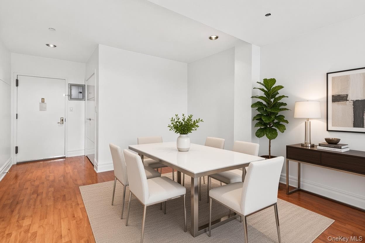 45-02 Ditmars Boulevard Unit: 124 thumbnail 9