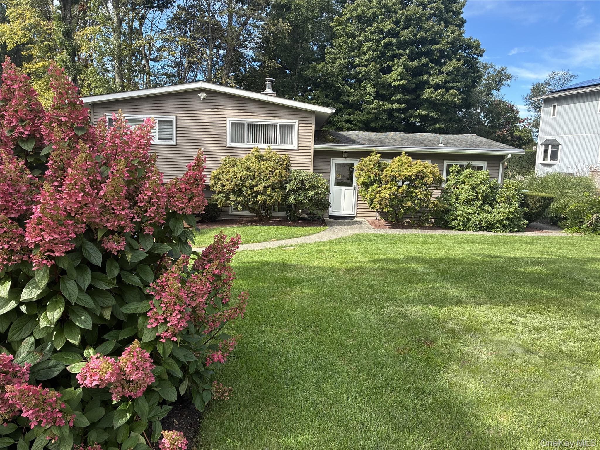 25 Fawn Ridge Drive thumbnail 2