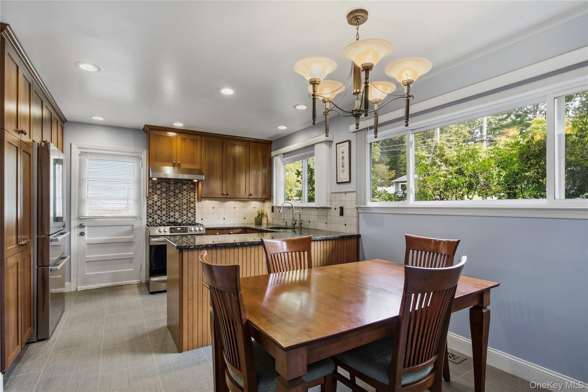 25 Fawn Ridge Drive thumbnail 4