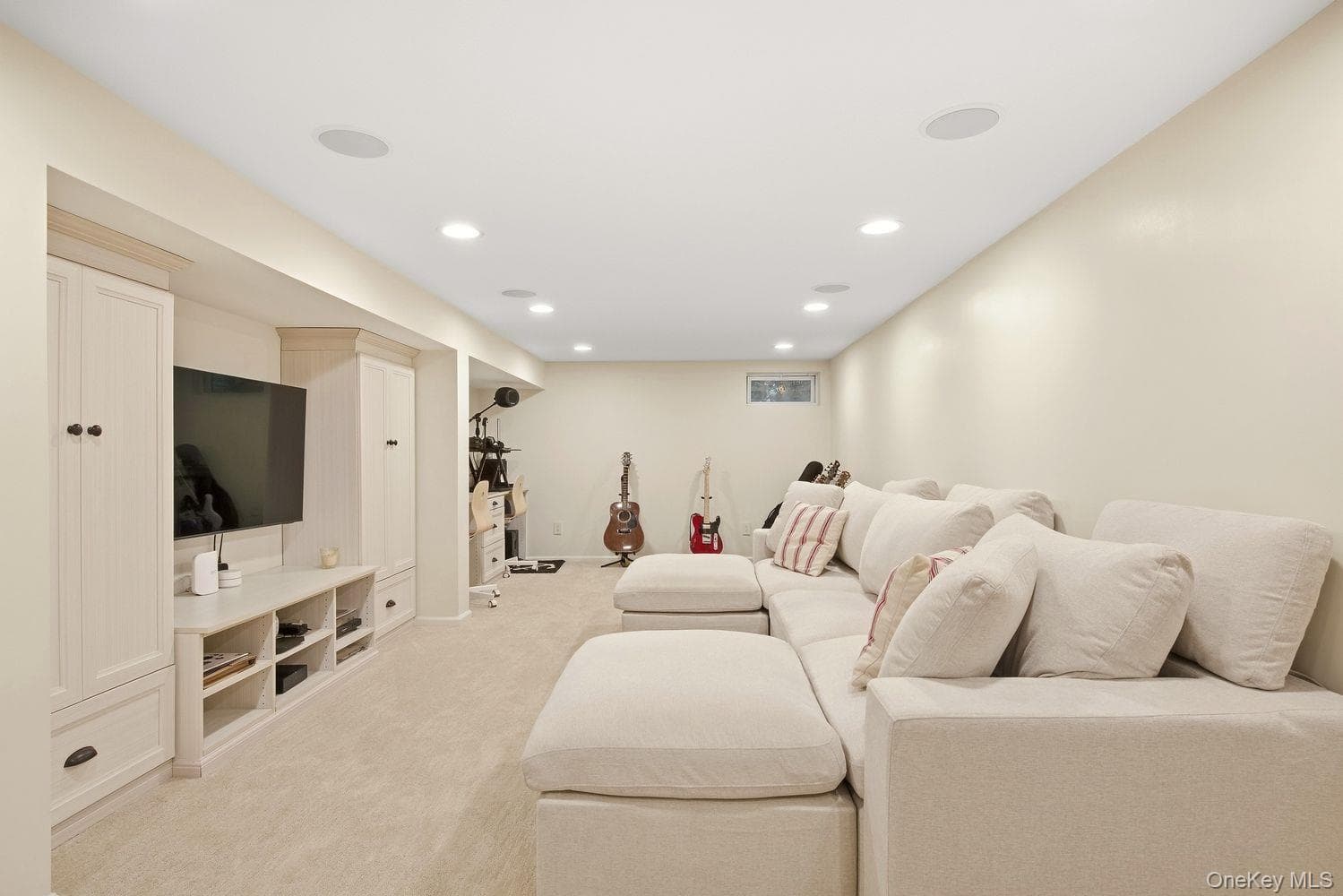 8 Fiddlers Green Drive thumbnail 22
