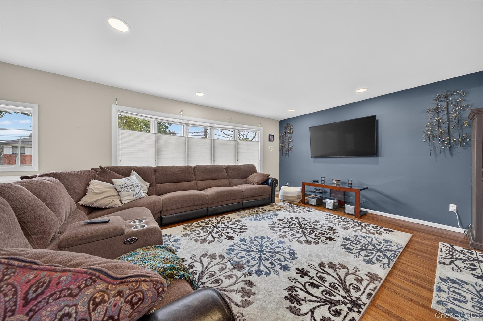 395 Bunker Drive thumbnail 4
