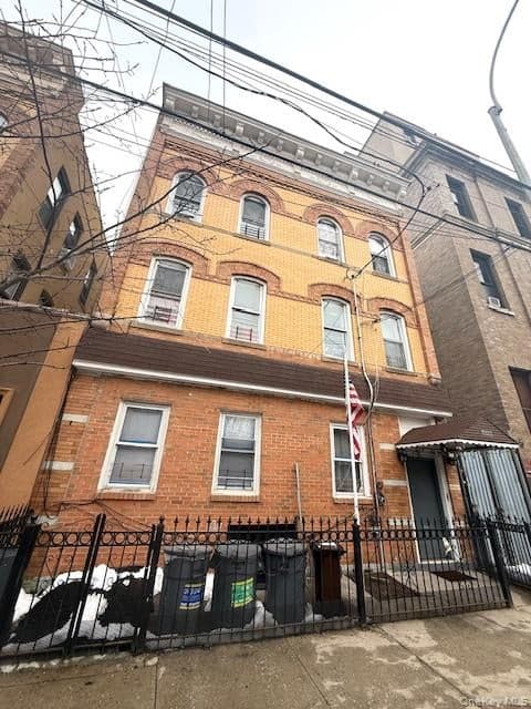 686 Fairview Avenue, Ridgewood