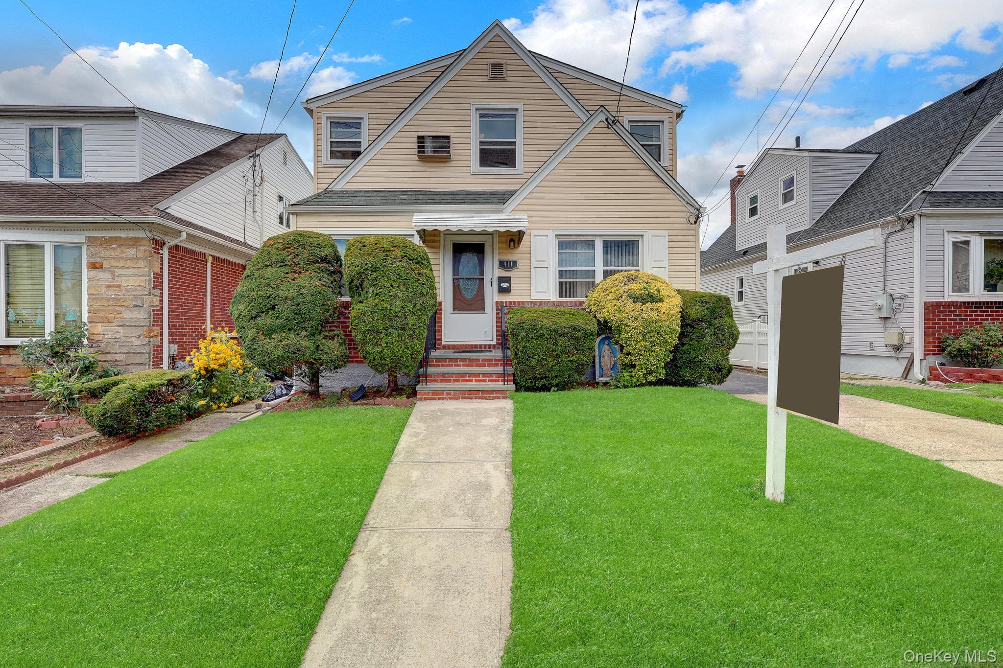 411 New Hyde Park Road thumbnail 3