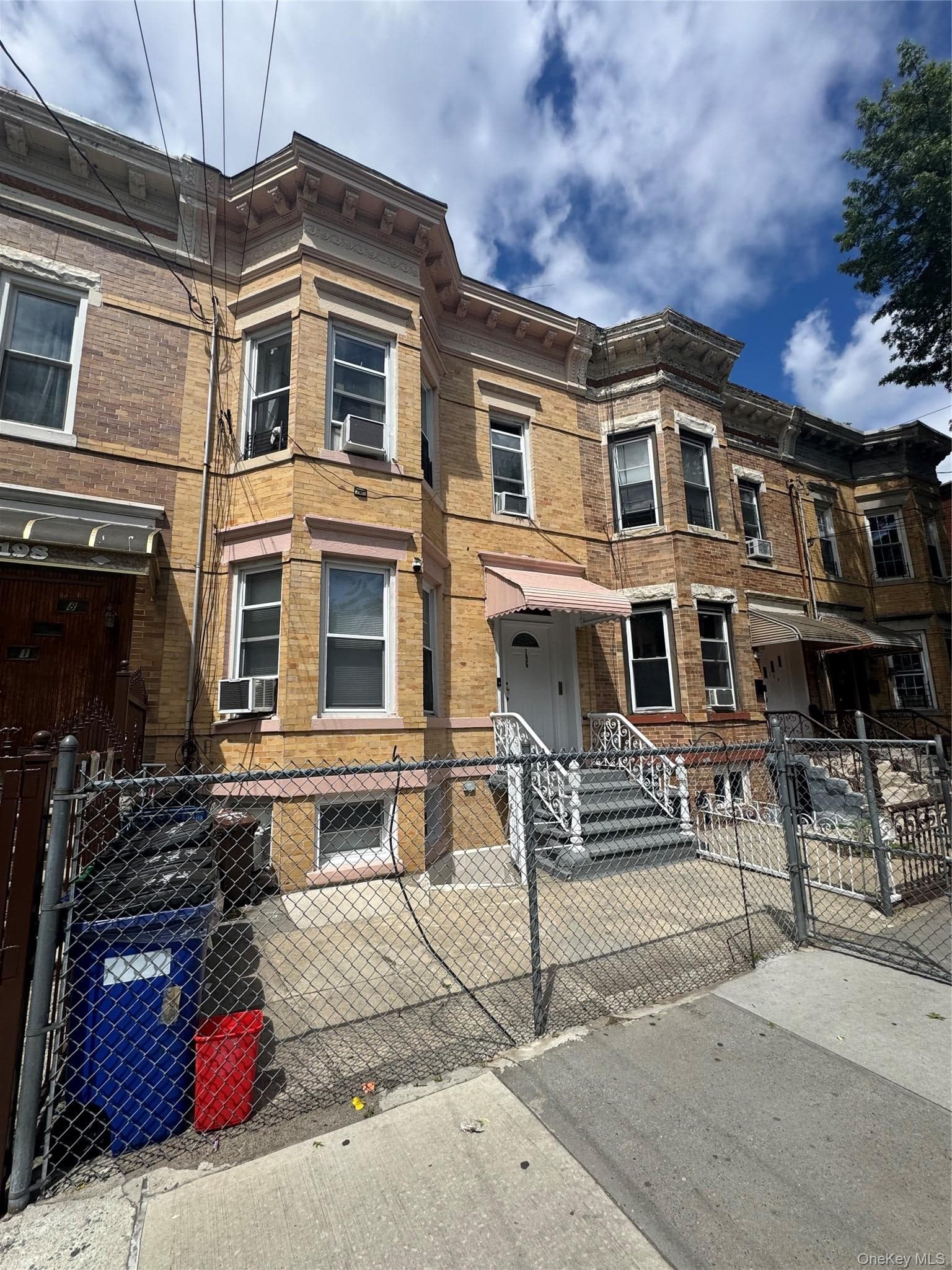 196 Grant Avenue thumbnail 27