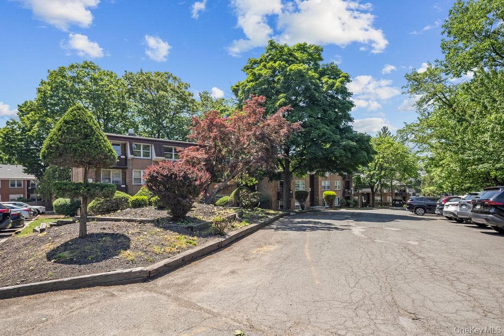 160 E Kearsing Parkway thumbnail 18