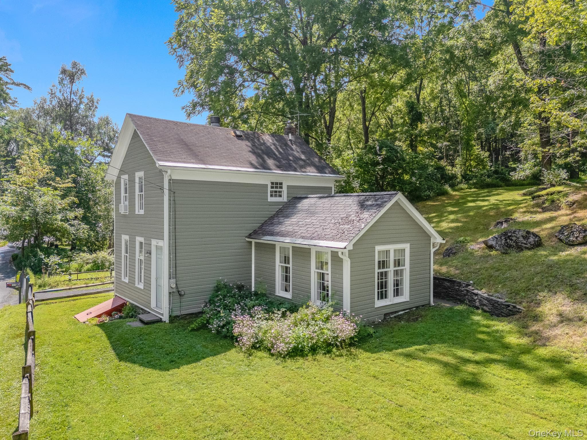 568 Hickory Bush Road thumbnail 2