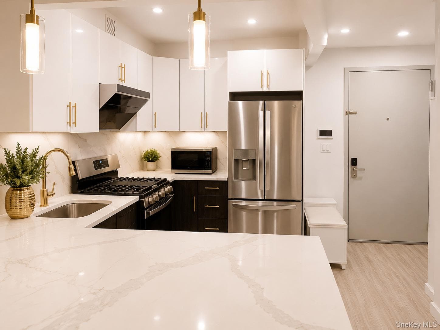 7065 Queens Boulevard Unit: 8J thumbnail 5