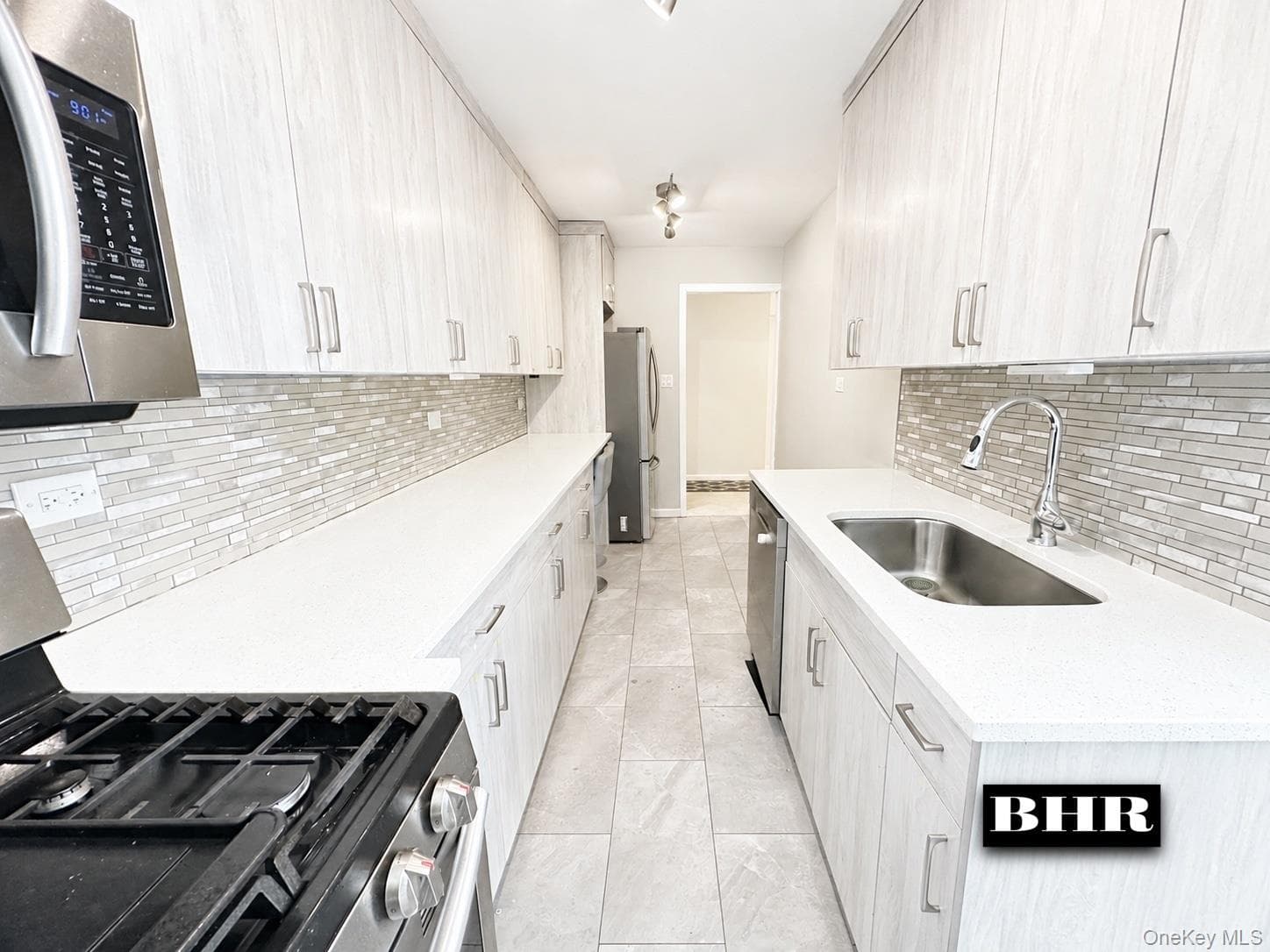2461 E 29th Street Unit: 1F thumbnail 5
