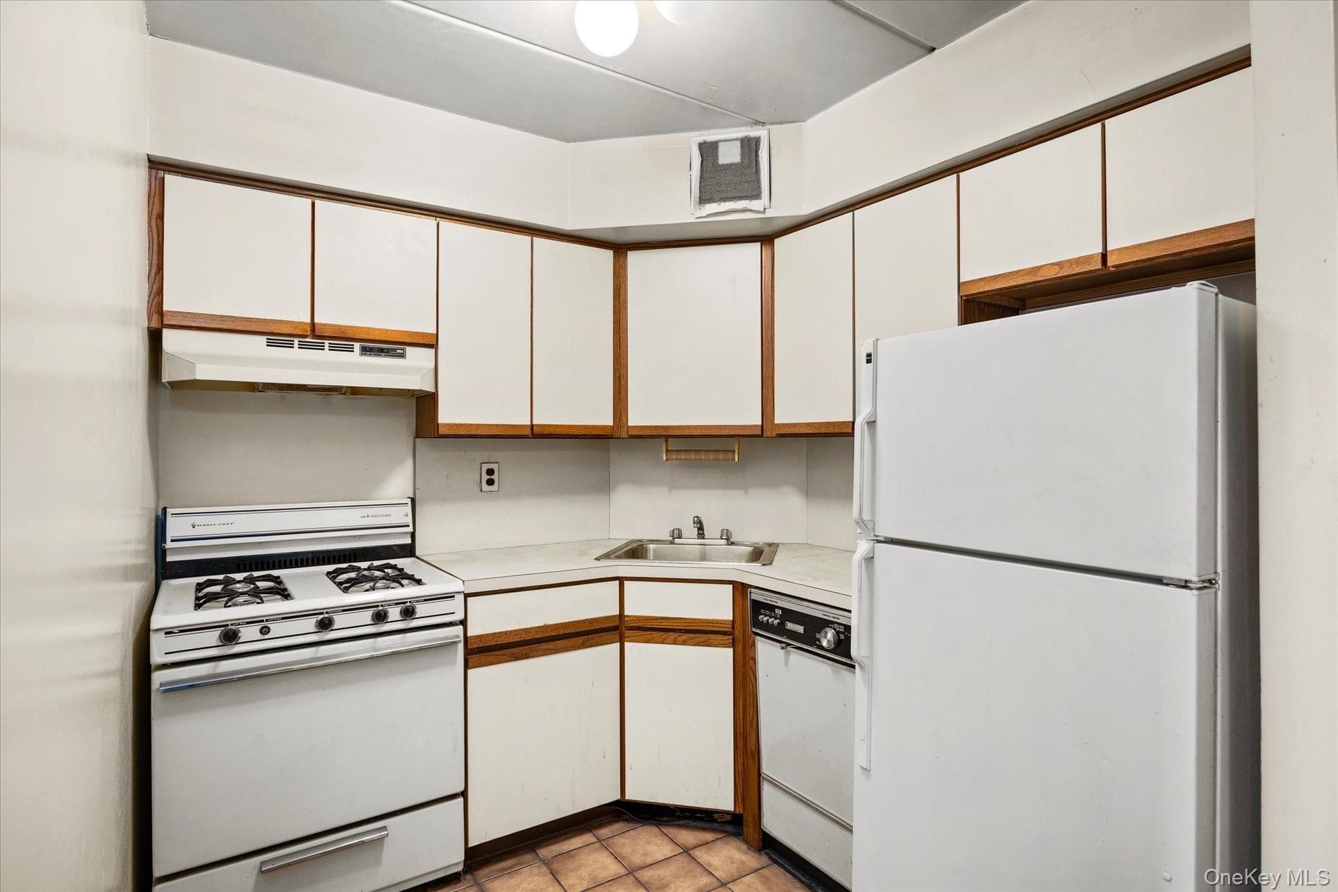 139-35 35th Avenue Unit: 6E thumbnail 11