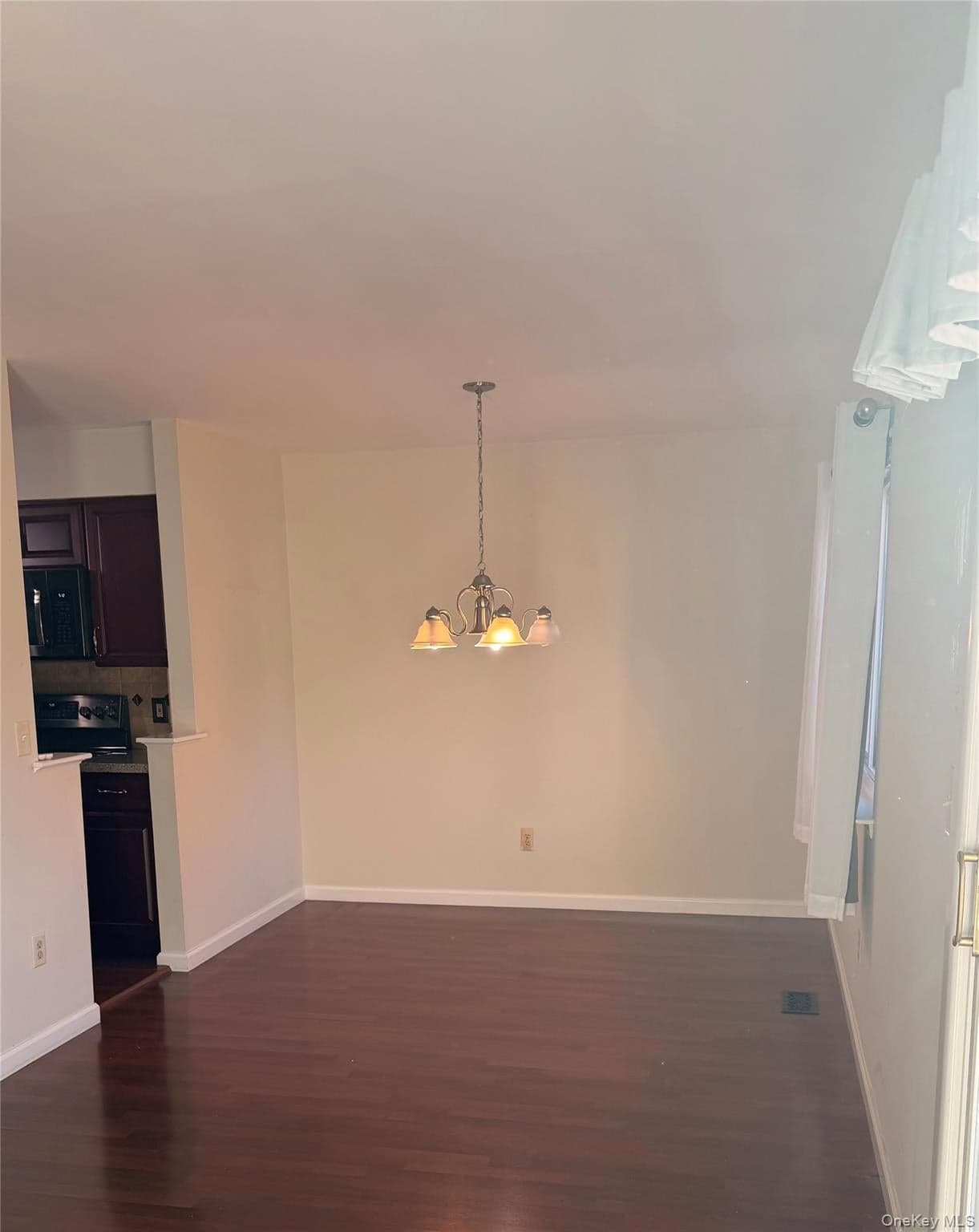136 Sycamore Drive thumbnail 6