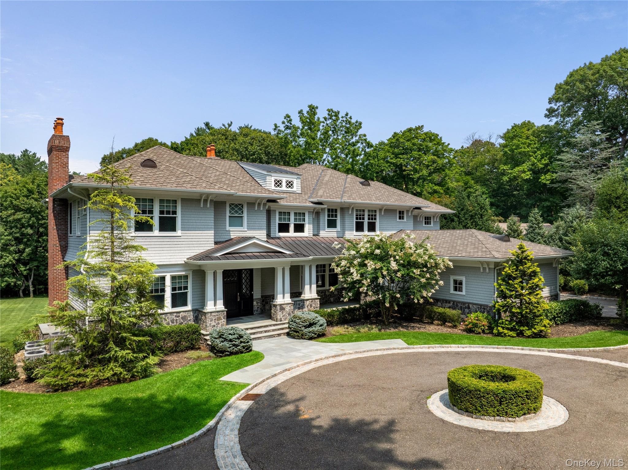 65 Spruce Street, Roslyn Harbor
