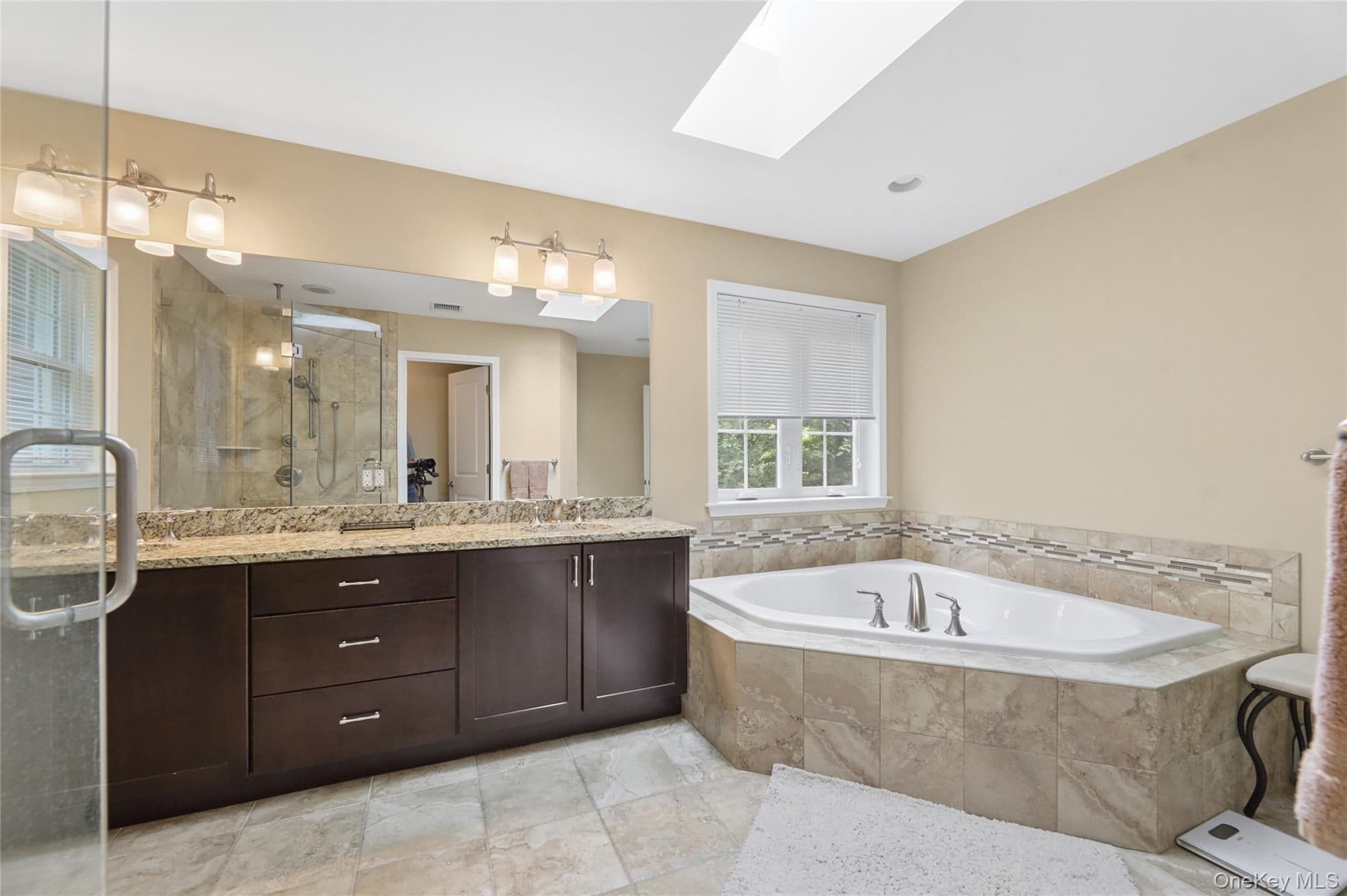 220 N Little Tor Road thumbnail 38