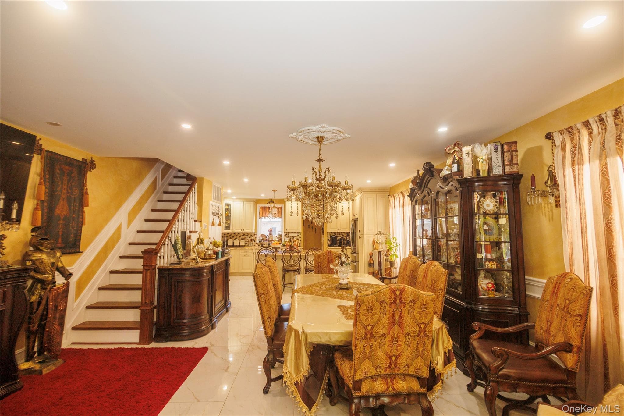 1715 Hering Avenue thumbnail 8