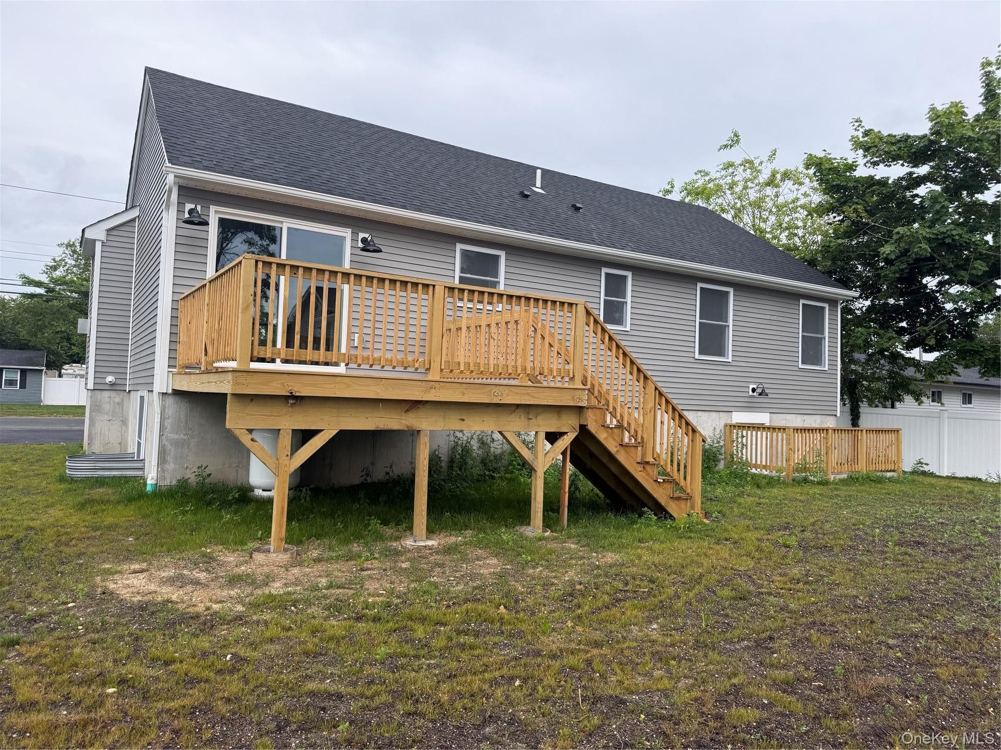 129 Southaven Avenue thumbnail 2