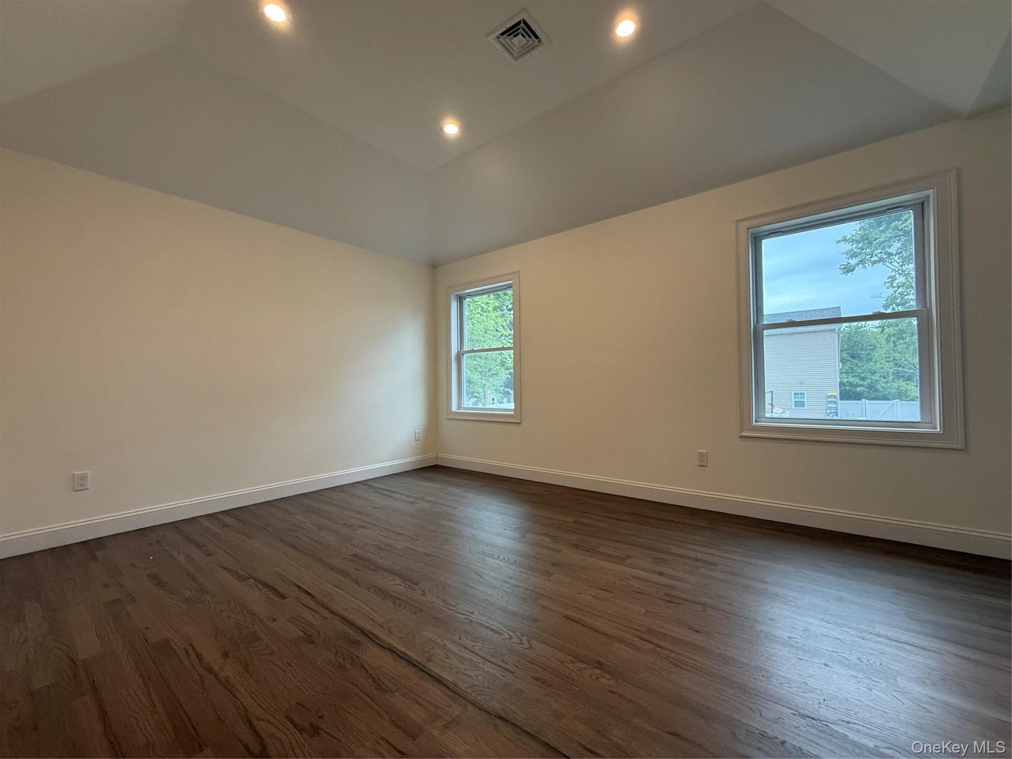 129 Southaven Avenue thumbnail 9