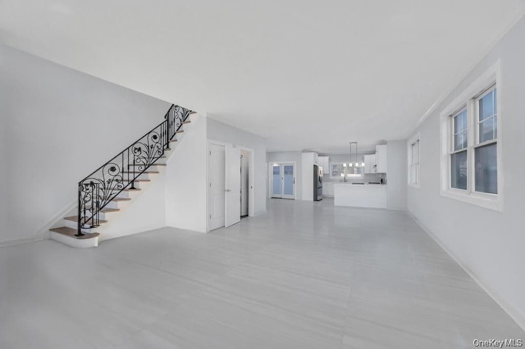 141 Emerson Avenue thumbnail 6