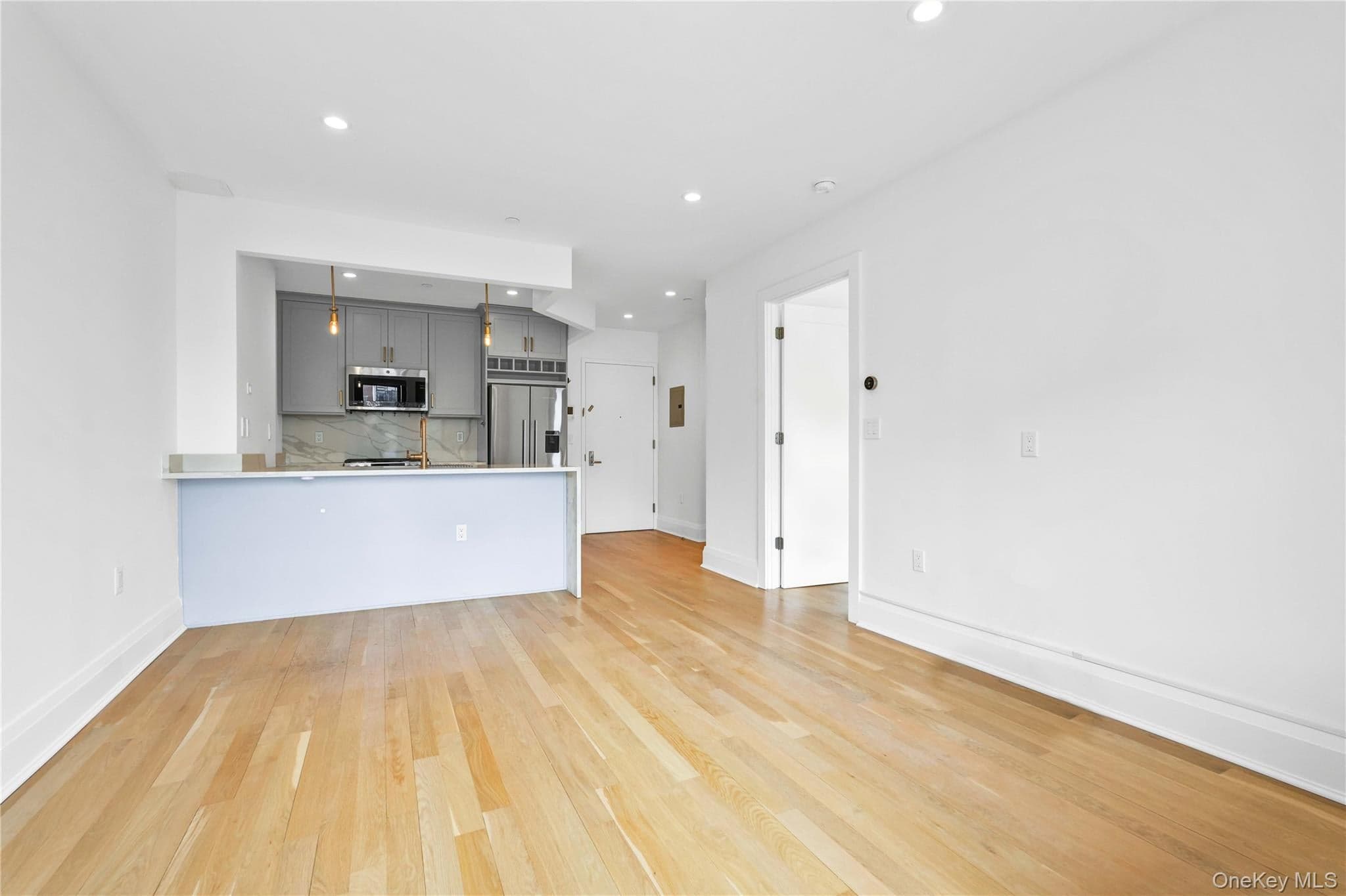 2343 31st Road Unit: 3B thumbnail 8