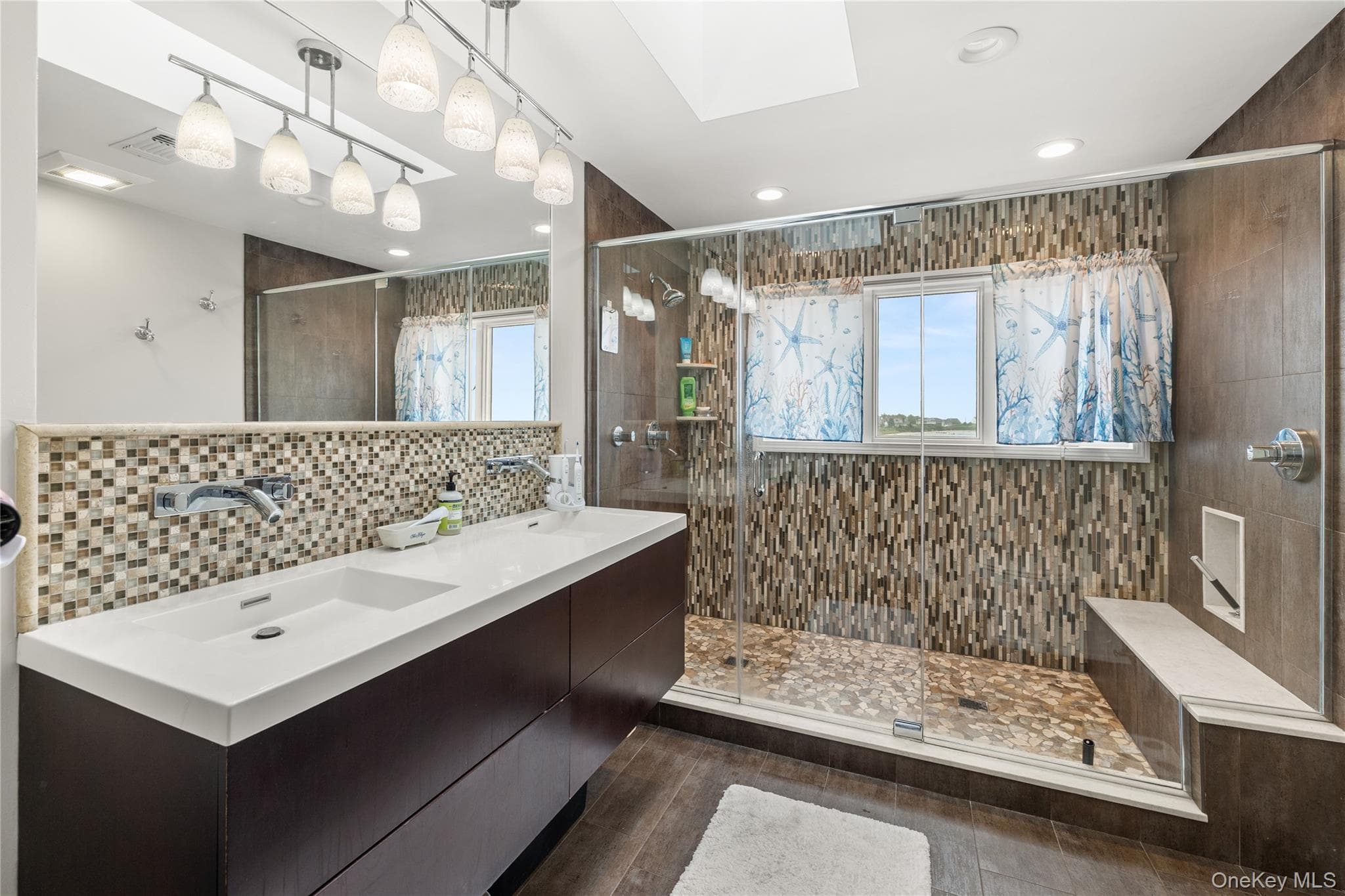 8 Victoria Drive Unit: 8 thumbnail 16
