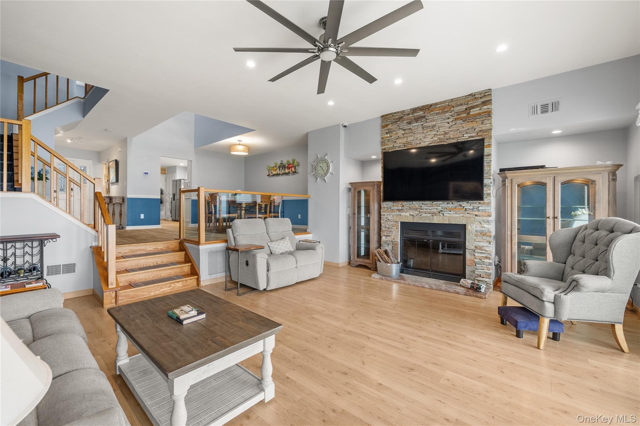 8 Victoria Drive Unit: 8 thumbnail 8