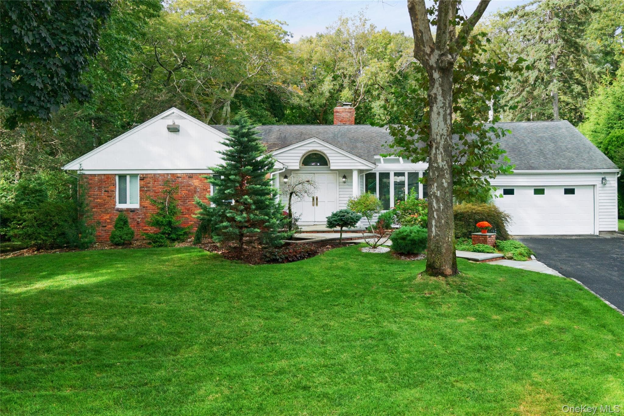 14 Maplewood Lane thumbnail 2